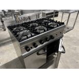 Lincat Six Hob Gas Cooker, with underneath oven, approx. 90cm x 60cm x 90cm high Please read the