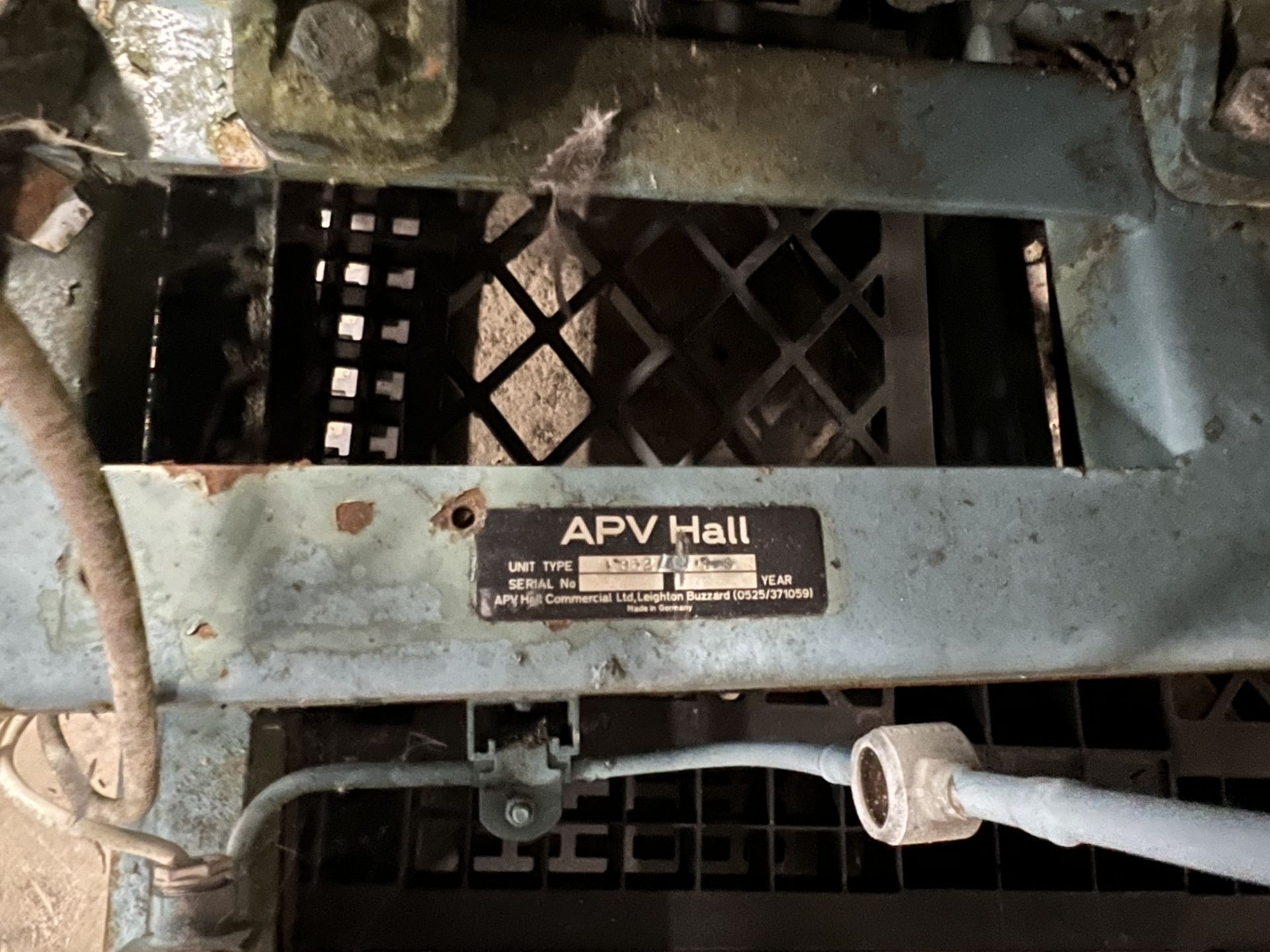 APV Hall L862 Compressor with fans and control panel on skid - 1.7 x 1.2 x 1.7m H Please read the - Image 4 of 4
