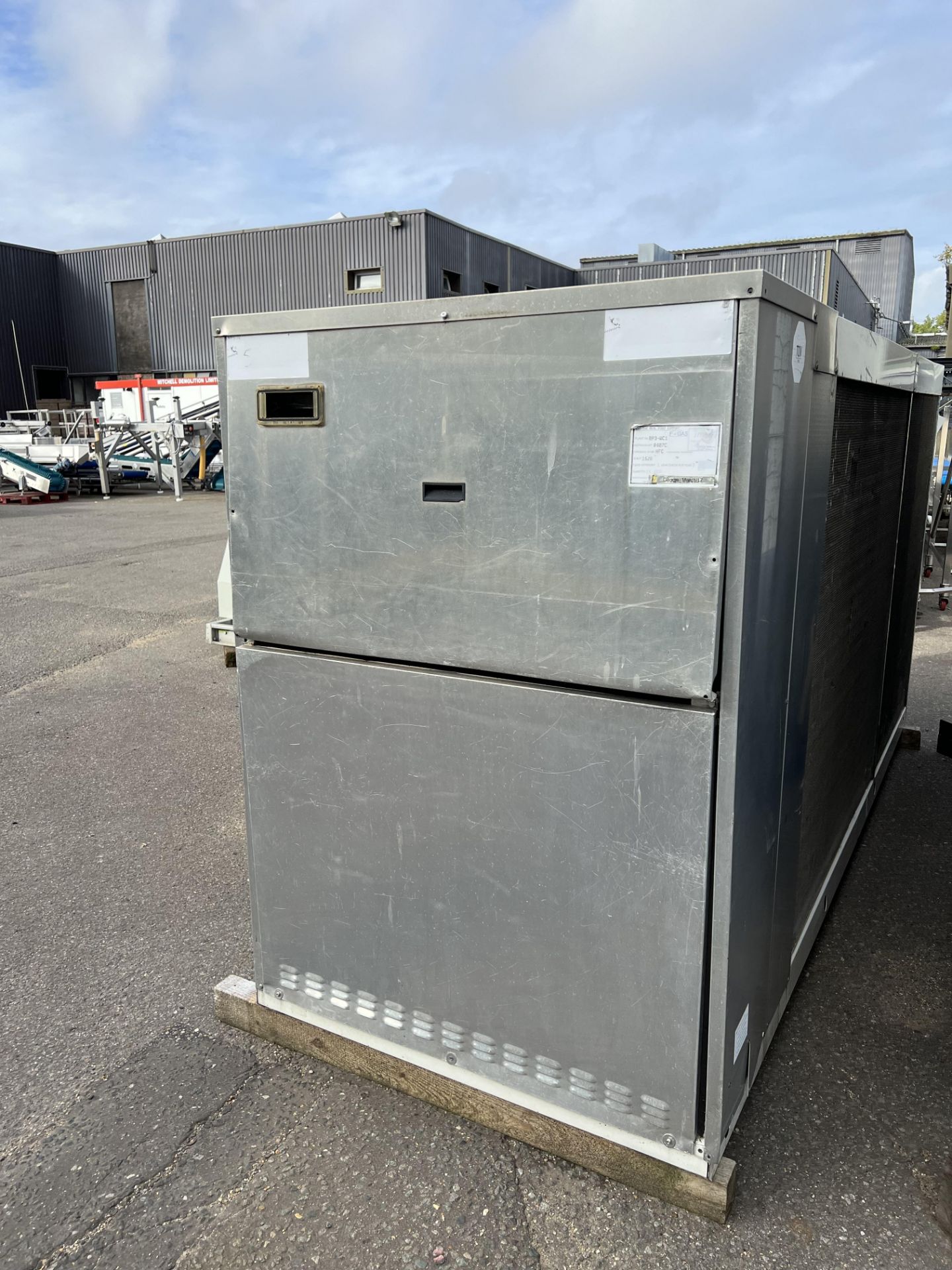 TUV ICS Climaventa NOS/L N O512 Ten Fan Water/ Glycol Cooler, approx. 3.4m x 1.1m x 1.6m high Please - Image 6 of 7