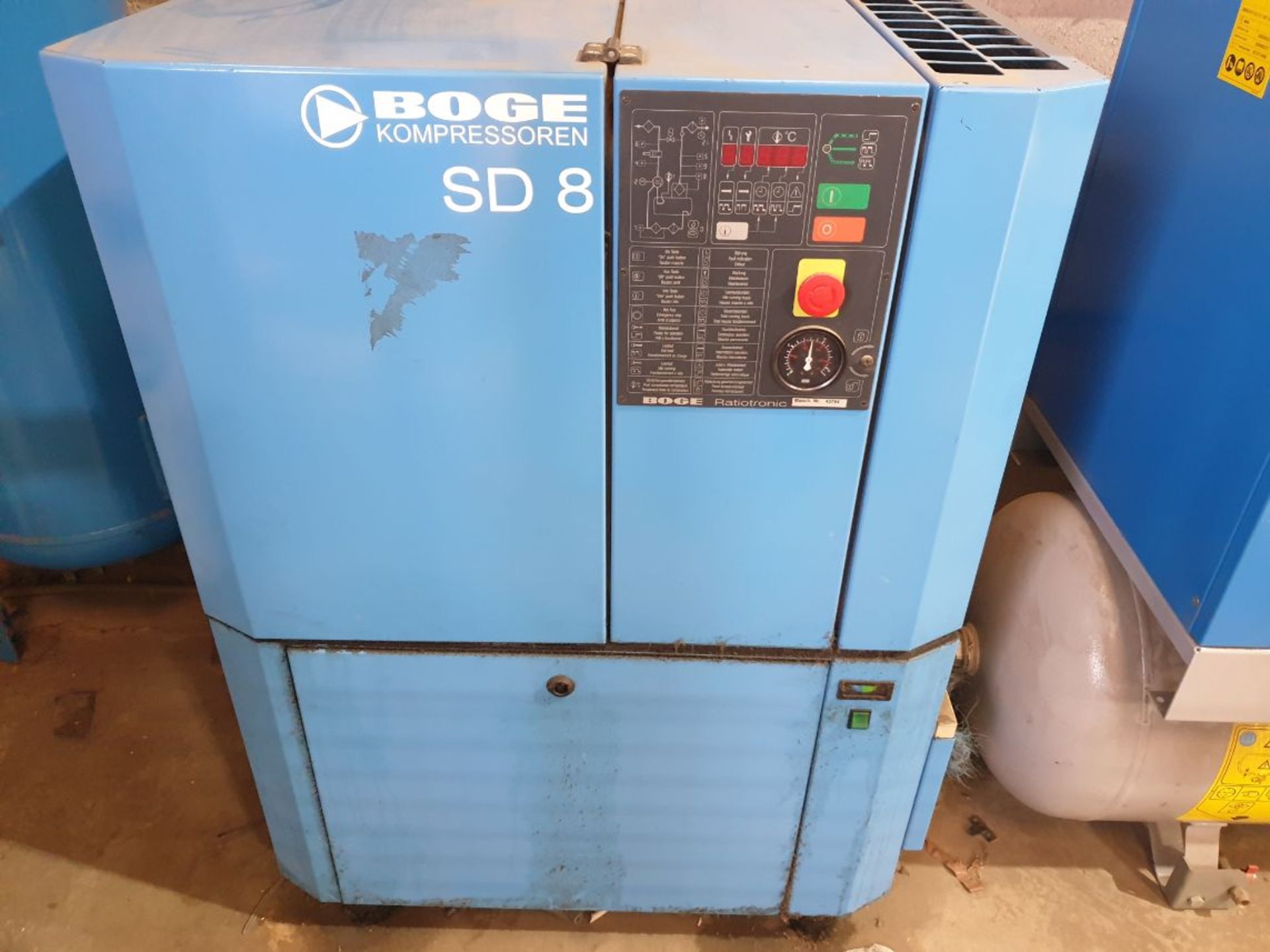 Boge SD8 Compressor with Separate Associated Receiver, Year of Manufacture 2002 (Located Warwick