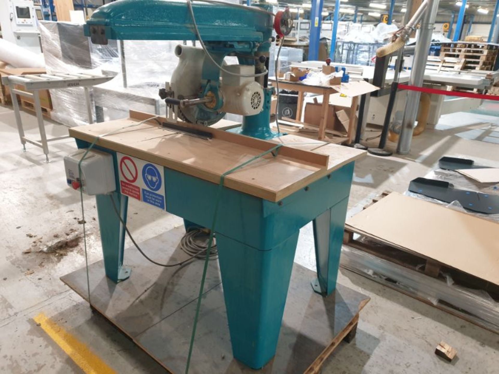 Wadkin BRA Pull Over Cross Cut Saw, Reconditioned 2019 (Located Warwick CV34 6SP) Please read the - Image 4 of 4