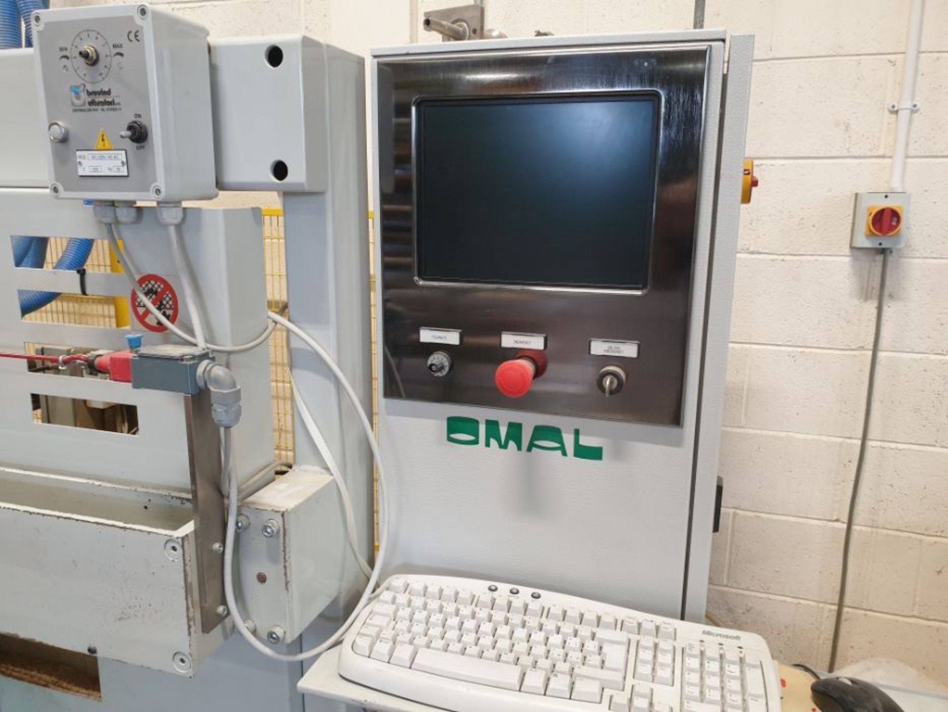 Omal Insert Multi CNC Boring and Inserting Machine, Serial No. 2413.000, Year of Manufacture 2004. - Image 5 of 10