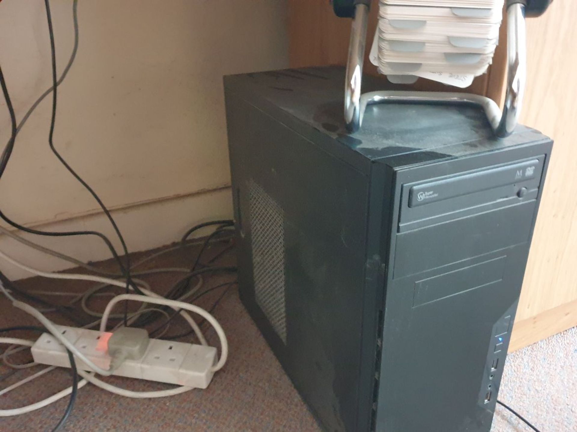 PC with Monitor, Keyboard & Mouse (Located Skipton, BD23 2QR) Please read the following important