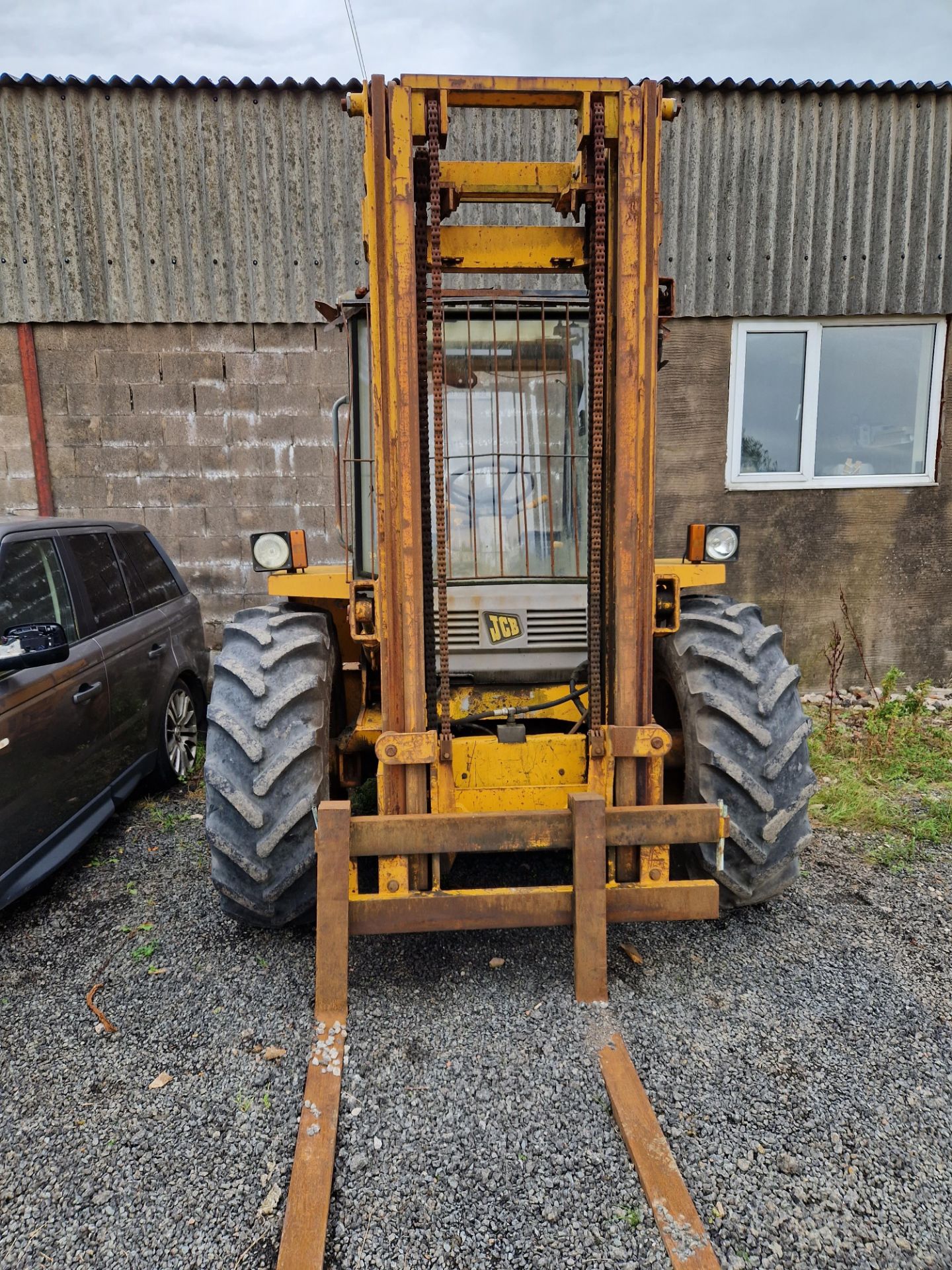 JCB 926 Rough Terrain Fork Lift Truck, YoM 1985, No key, Running State Unknown Please read the - Image 3 of 9