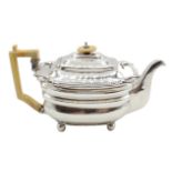 Georgian English Sterling Teapot, 20.8 ozt