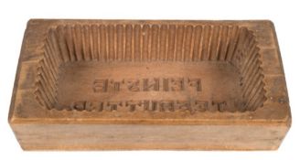 Model "Feinste Teebutter", Holz, 7x26,5x14 cm