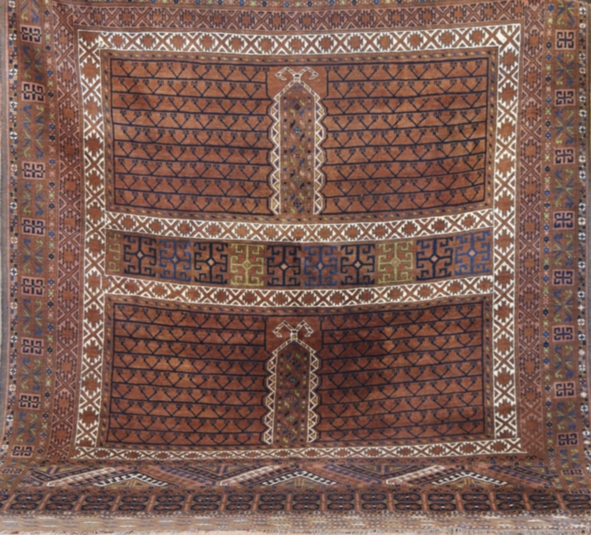 Afghan, braungrundig mit ornamentalem Muster, 220x190 cm