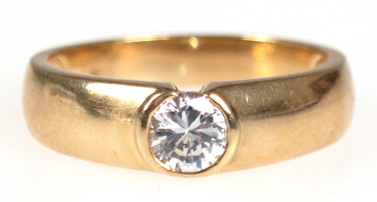 Brillant-Ring, 585er GG, mit Brillant-Solitär von ca. 0,5 ct., w/vsi, punziert, Ges.-Gew. 3,1 g, RG