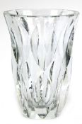 Vase, Saint-Louis, Frankreich, Kristallglas geschliffen, mit Bodenmarke, H. 23 cm