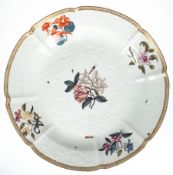 Große Meissen-Platte, rund,  ca. 1750, Alte Blumenmalerei mit Insekten und goldener Zierkante, Form