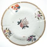 Große Meissen-Platte, rund, ca. 1750, Alte Blumenmalerei mit Insekten und goldener Zierkante, Form