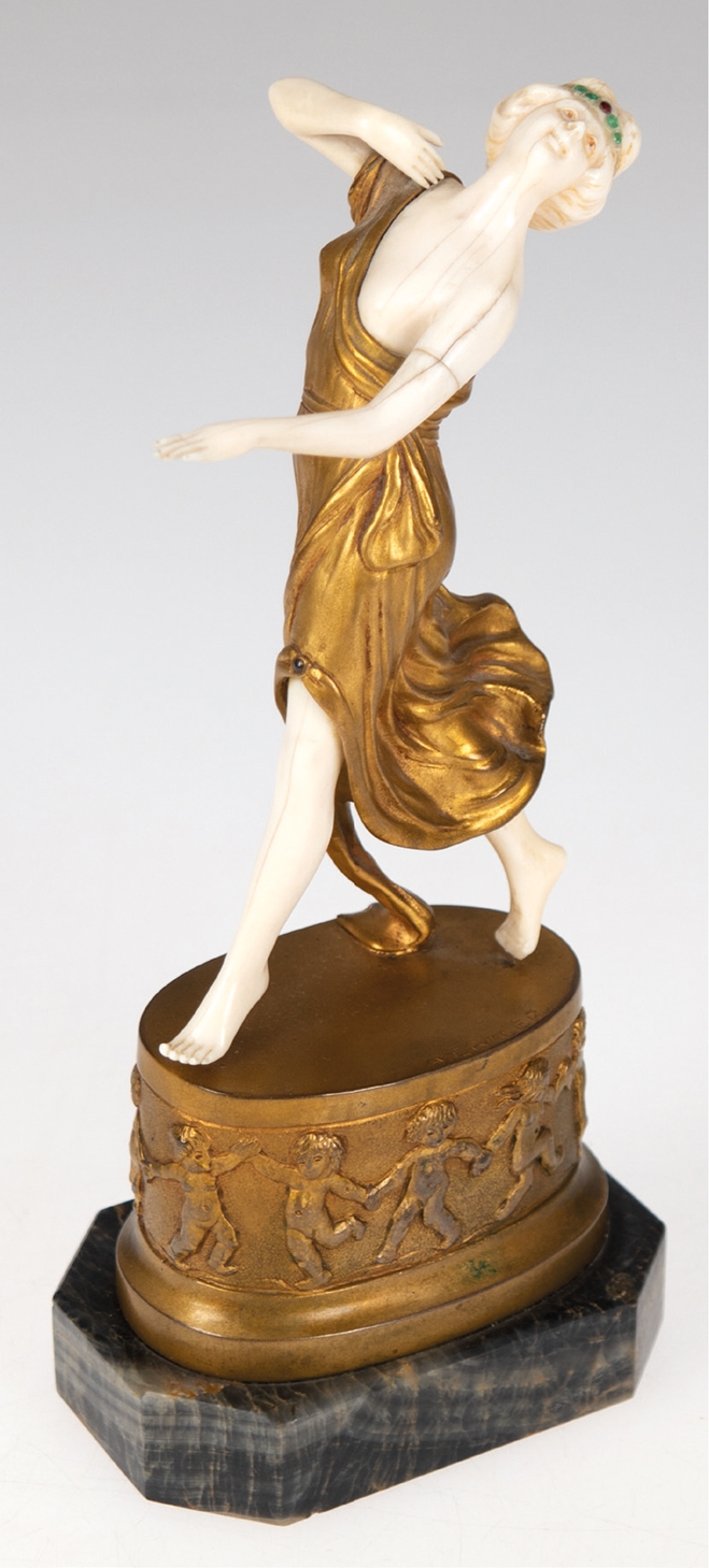 Ermler, A. (Wiener Bildplastiker, tätig um 1900) "Tänzerin mit fließendem Gewand", Bronze, goldfarb