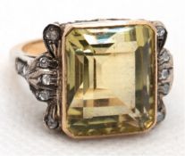 Ring, GG 750, Lemon Topas von ca.15,94 ct., Diamanten von ca.0,36 ct., Größe des Ringkopfes 1,7 x 1