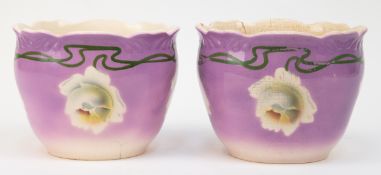 2 Jugendstil-Übertöpfe, Majolika, Villeroy & Boch, Mettlach, mit Blüten- und Jugendstildekor auf ro