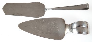 2 diverse Tortenheber, 800/835er Silber, ges. 99 g, L. 16 cm und 19 cm