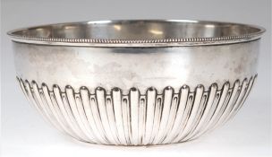 Runde Schale, 800er Silber mit Perlrand, ca. 235 g, wohl Gebrüder Kühn, Schwäbisch Gmünd, grodonier
