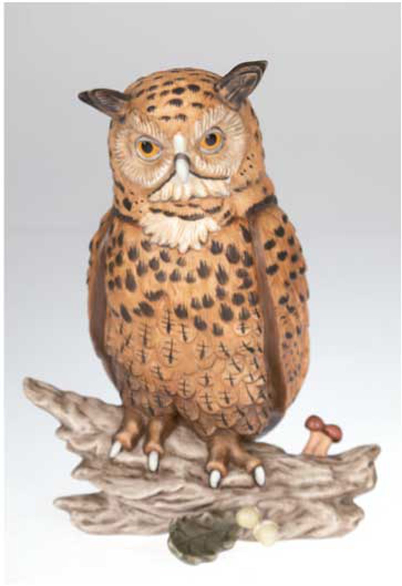 Porzellanfigur "Uhu", Goebel, Vogel des Jahres 2005, polychrom bemalt, H.19,4 cm