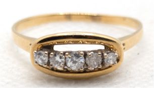 Ring, GG 585, 2,7 g, 5 Brillanten zus.  0,26 ct. punziert, RG 60, Innendurchmesser 19,5 mm