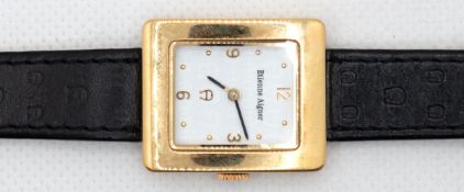 Damen-Armbanduhr "Etienne Aigner", goldfarbenes hochrechteckiges Gehäuse, weißes Zifferblatt mit ar