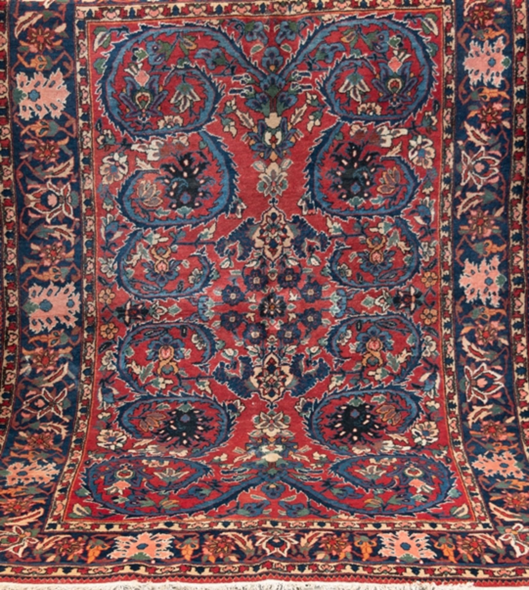 Bachtiar, Persien, rot-/ blaugrundig, durchgehendes Muster, Fransen gekürzt, 144x217 cm