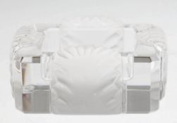 Schälchen, Lalique, quadratische Form, unterseitig sign., 4x10x10 cm