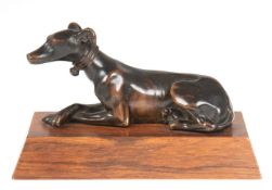 Méne, Pierre Jules (1810-1879) "Liegender Windhund", Nachguß, Bronze, braun patiniert, unsign., H. 