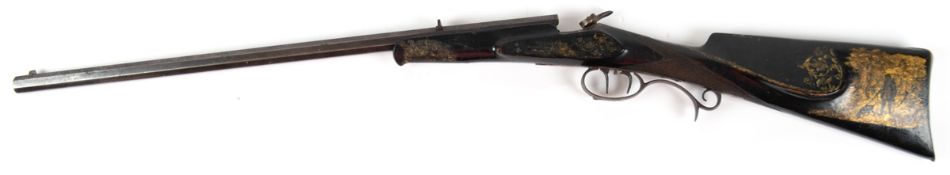 Jagdgewehr, Replik, mit goldfarbenem Jagdmotiv, Gebrauchspuren, L. 95 cm