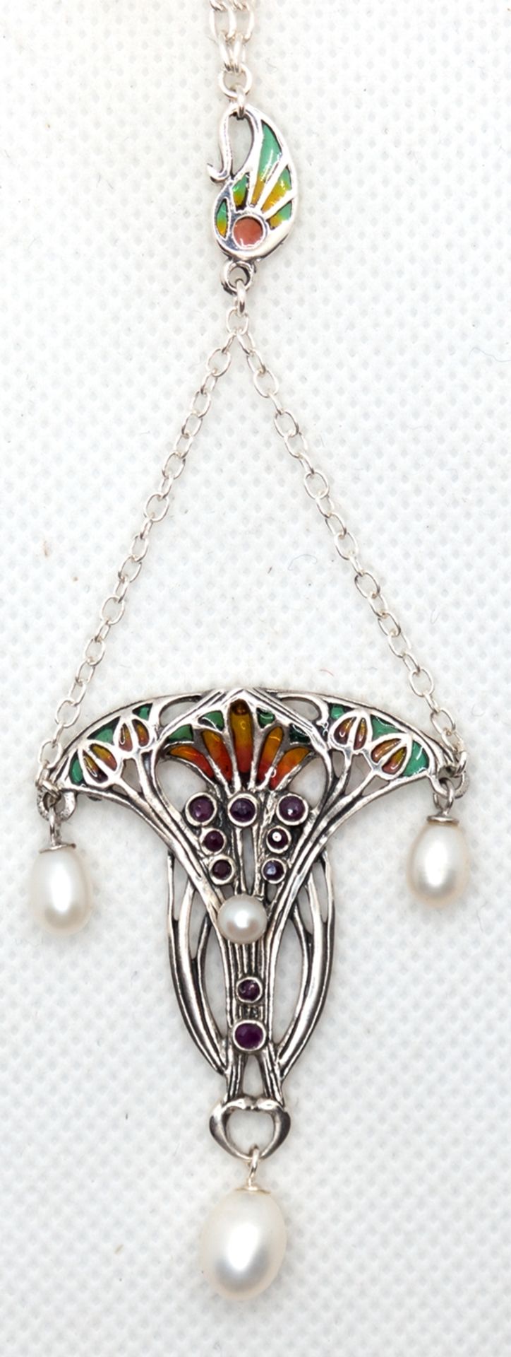 Collier im Stil des "Art Nouveau", 925er Sterlingsilber, mehrfarbiges Fensteremaille, 3 beweglich m