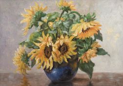 Bley, Ernst "Sonnenblumen in blauer Vase", Öl/SH., sign. u. dat. u.r. "Hamburg 1936", 50x69 cm, Rah