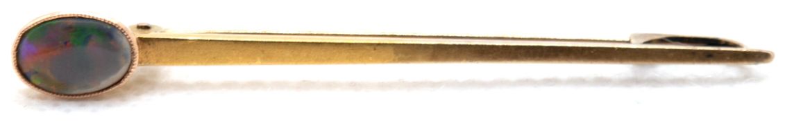Mondstein-Nadel, 585er GG, mit ovalem Mondstein-Cabochon, ges. 3,4 g, L. 5,9 cm