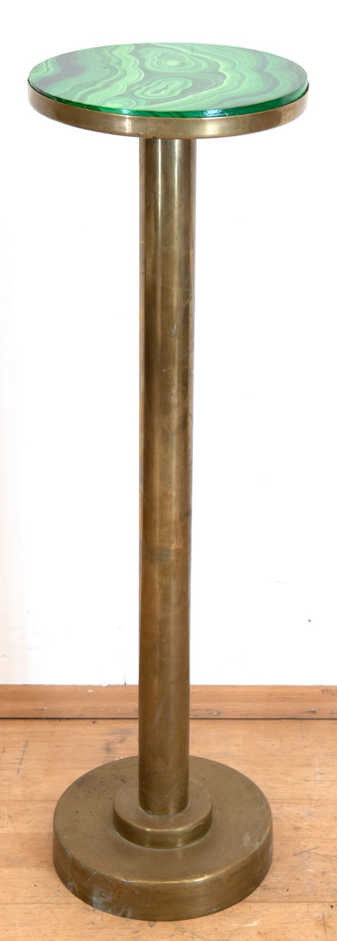 Blumensäule, Messing, runde Deckplatte aus Holz mit gefaßtem Malachitdekor, H. 94 cm, Dm. 28 cm