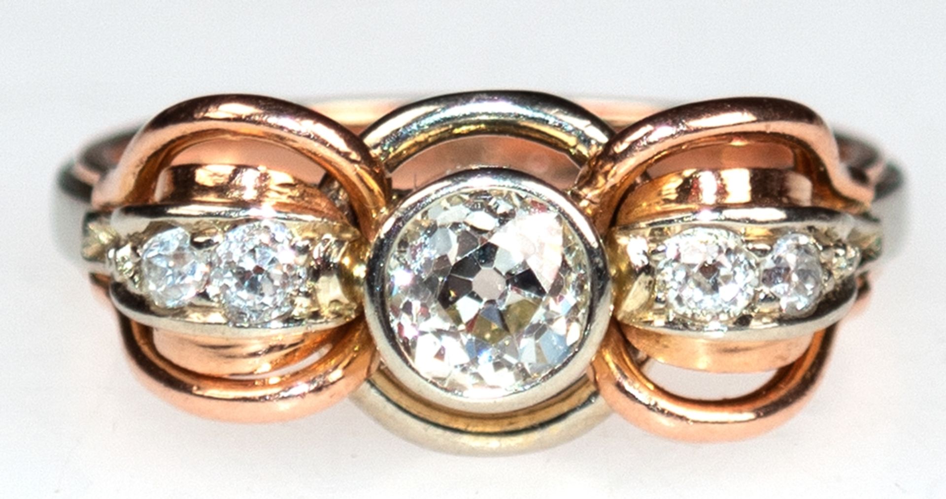 Brillant-Ring, 585er RG/WG, besetzt mit 5 Altschliff-Brillanten, von zus. 0,46 ct., Ges.-Gew. 5,10