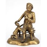 Bronze "Mutter mit entblößter Brust auf Bank sitzend, zu ihren Füßen ihr kniendes Kleinkind ", Asie