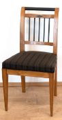 Biedermeier-Stuhl, Birke, Rückenlehne mit ebonisierten Stäben alt repariert, schwarzer Sitzpolsterb