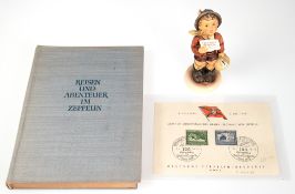 Konvolut von Zeppelin, dabei Göbel-Figur "Freifahrt Zeppelin", H. 12,5 cm, Buch "Reisen und Abendte