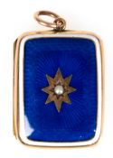 Medaillon, 18 k GG, Frankreich, blau emailliert mit weißem Rand, mittig Stern mit Saatperle, ges. 6