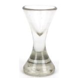 Schnapsglas, 18. Jh., dickwandiges Klarglas mit Abriß, eingeschlossene Luftblasen, H. 12 cm