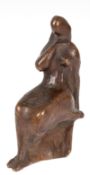 Bronze-Figur "Sitzende Frau", braun patiniert, Gießerstempel "W. Füssel Berlin", H. 9,5 cm