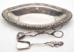 3 Teile Silber mit Rosendekor, 1 kl. Schale f. Pralinen oder Gebäck ca. 19,2 x 9,4 x 2,5 cm, 835er 