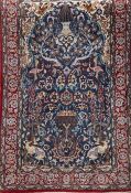 Isfahan, Persien, Korkwolle mit Seide, Vasenmuster und Tiere auf blauem Grund, Fransen gekürzt, 110