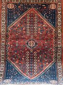 Teppich, Iran, Abadeh, mittig rotes Medaillon, blauer Rand, Reinigung empfohlen, 85x138 cm