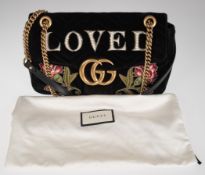 Gucci-Tasche "Loved" aus der GG Marmont-Collektion,  aus Matelasse Samt, farbig und mit Perlen best