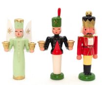 3 Weihnachtsfiguren aus dem Erzgebirge, Bergmann, Engel und Nußknacker, 1980er Jahre, Holz handbema