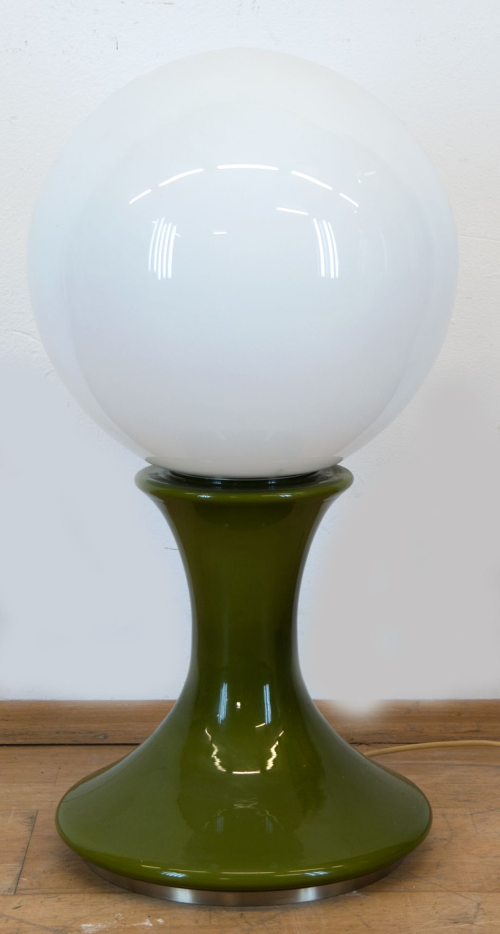 Designer-Tischlampe TA89 von Carlo Nason für Selenova, Italien 1960er Jahre, Glas, runde Milchglask