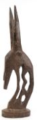 Figur Antilope, Holz geschnitzt, Afrika, 1950er Jahre, ovaler Sockel mit Bohrlöchern, H. 63 cm
