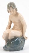 Figur "Mädchen auf einem Stein sitzend", Royal Copenhagen Nr. 4027, signiert "Adda Bonfils", polych