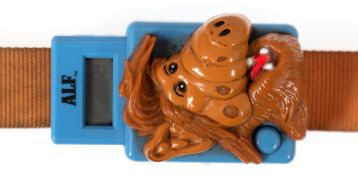 Kinderarmbanduhr "Alf", W. Germany, digitale Anzeige auf Knopfdruck sichtbar, Kunststoff, Textilarm