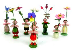 8 Blumenkinder, Weha-Kunst, Erzgebirge, Holz und Kunststoff, polychrom bemalt, 1 runder Sockel fehl