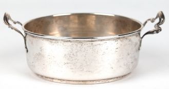 Jugendstil-Henkelschälchen, 800er Silber, glatte Wandung, 174 g, Dm. 11 cm, Ges.-H. 5,5 cm