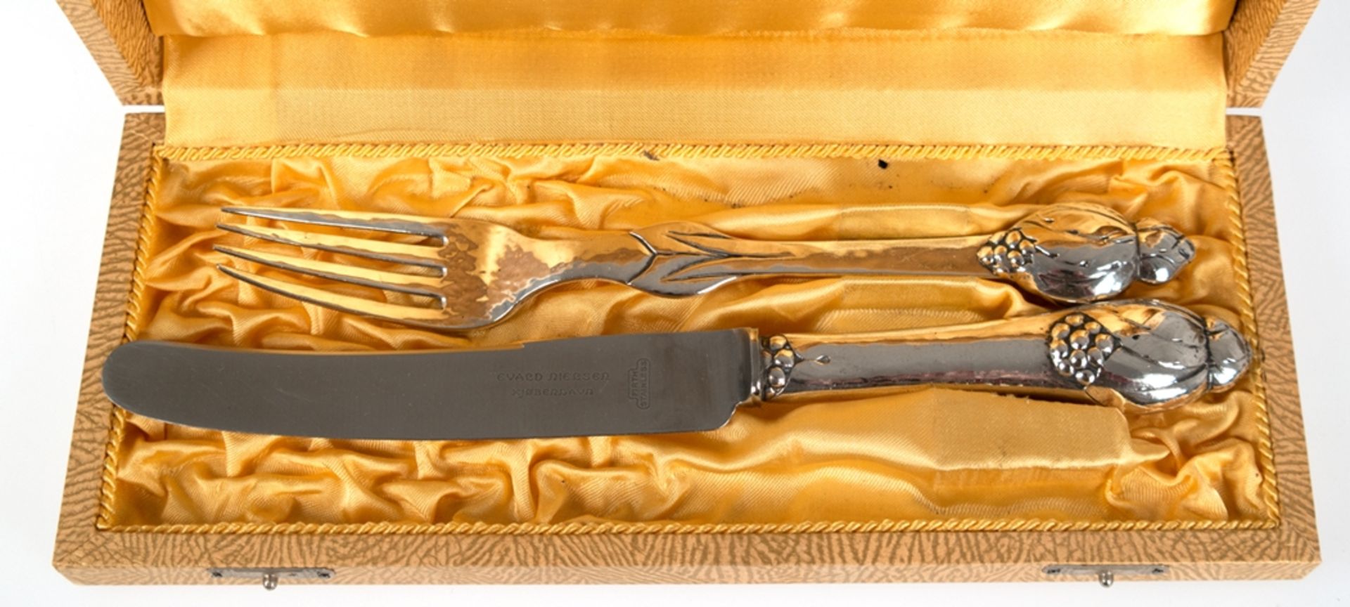 2-teiliges Speisebesteck Evald Nielsen, Kopenhagen, 830er Silber, Gabel von 1915 und Messer von 192